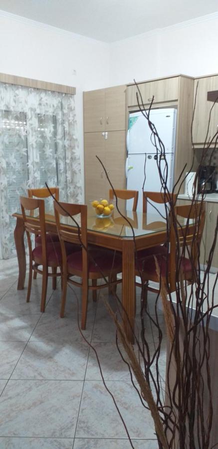 Toulas House Elika Bagian luar foto