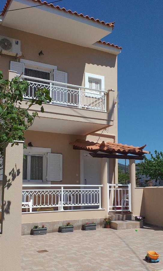 Toulas House Elika Bagian luar foto